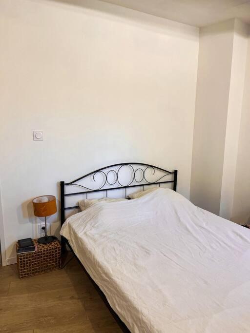 Appartement Charmant Et Calme Dans L'Herault Poussan Экстерьер фото